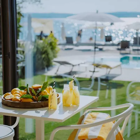Aqva Boutique Sirmione