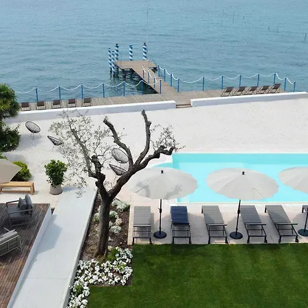 Otel Aqva Boutique 4*