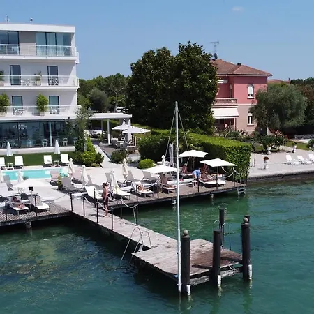Готель Aqva Boutique (adults Only) 4*